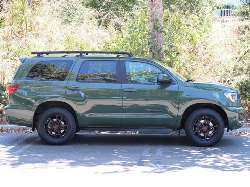 Used 2020 Toyota Sequoia TRD Pro AWD/4WD image 15