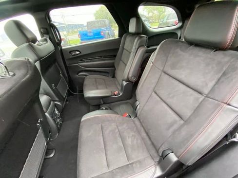 Used 2025 Dodge Durango GT AWD/4WD image 12