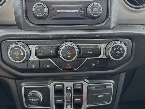 Used 2020 Jeep Gladiator Sport w/ Quick Order Package 24S AWD/4WD image 12