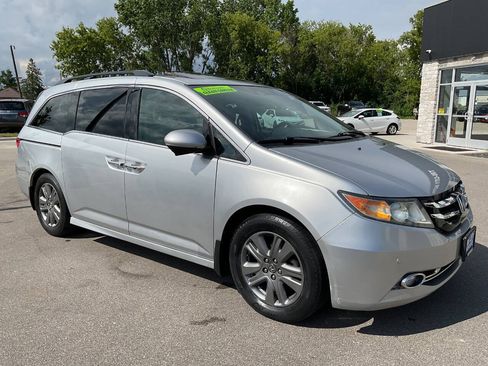 Used 2014 Honda Odyssey Touring Elite image 10