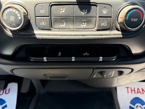 Used 2016 GMC Sierra 2500 2WD Crew Cab image 19