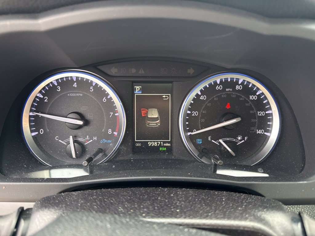 Used 2019 Toyota Highlander XLE AWD/4WD image 6