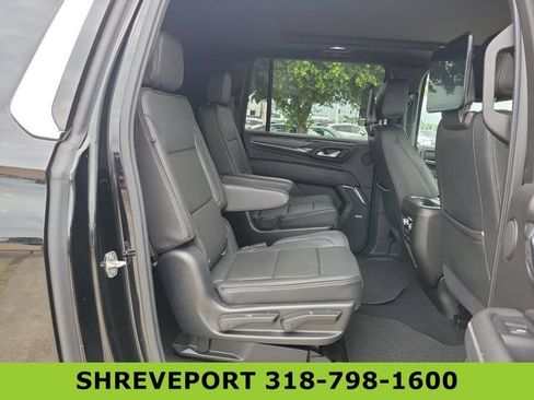 Certified 2021 GMC Yukon XL Denali w/ Denali Premium Package AWD/4WD image 28