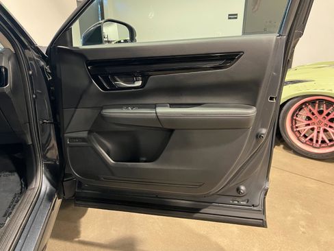 Used 2023 Honda CR-V EX-L image 41