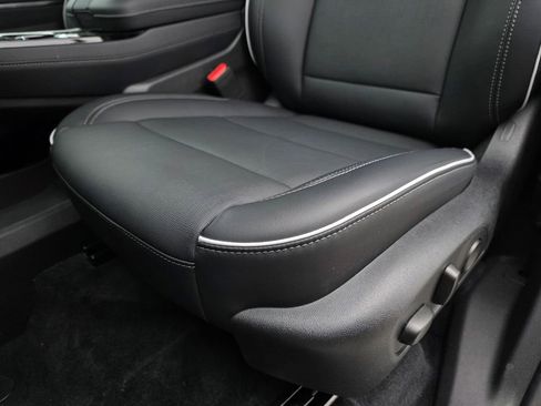 New 2026 Buick Enclave Preferred w/ Power Package FWD image 22