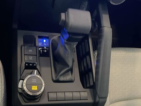 New 2026 Toyota 4Runner SR5 AWD/4WD image 20