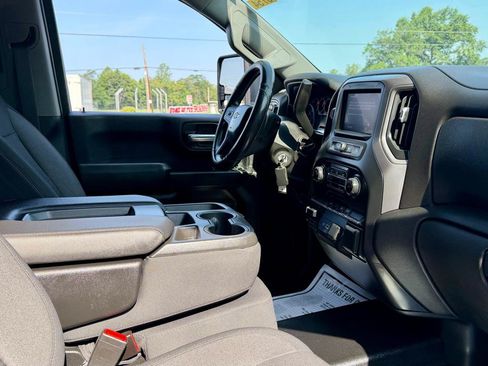 Used 2021 Chevrolet Silverado 2500 W/T w/ WT Convenience Package AWD/4WD image 11