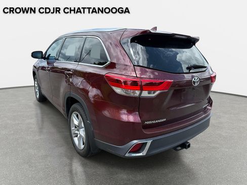 Used 2018 Toyota Highlander Limited AWD/4WD image 3