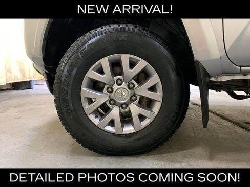 Used 2019 Toyota Tacoma SR5 AWD/4WD image 36