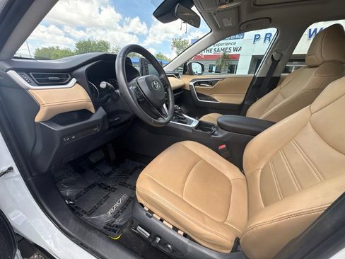Used 2021 Toyota RAV4 XLE Premium FWD image 12