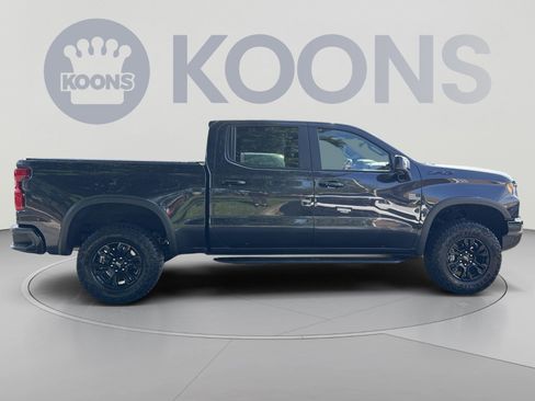 Used 2024 Chevrolet Silverado 1500 ZR2 w/ Technology Package AWD/4WD image 7