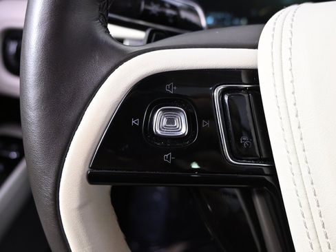 Used 2022 Lincoln Aviator Black Label w/ Class IV Trailer Tow Package image 35