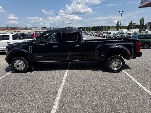 Certified 2020 Ford F450 Platinum w/ FX4 Off-Road Package AWD/4WD image 5