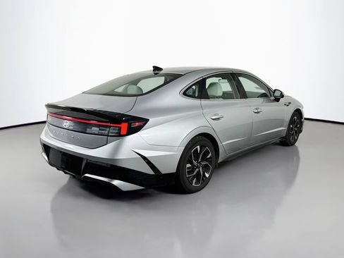 Used 2024 Hyundai Sonata SEL FWD image 6