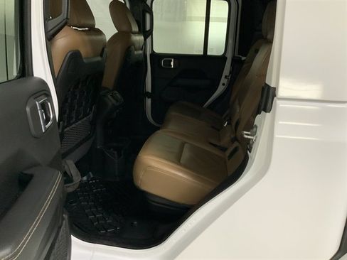 Used 2021 Jeep Gladiator Rubicon image 21