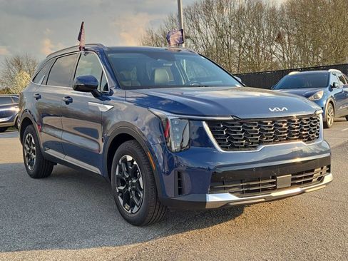 New 2025 Kia Sorento S w/ Panoramic Sunroof Package image 3