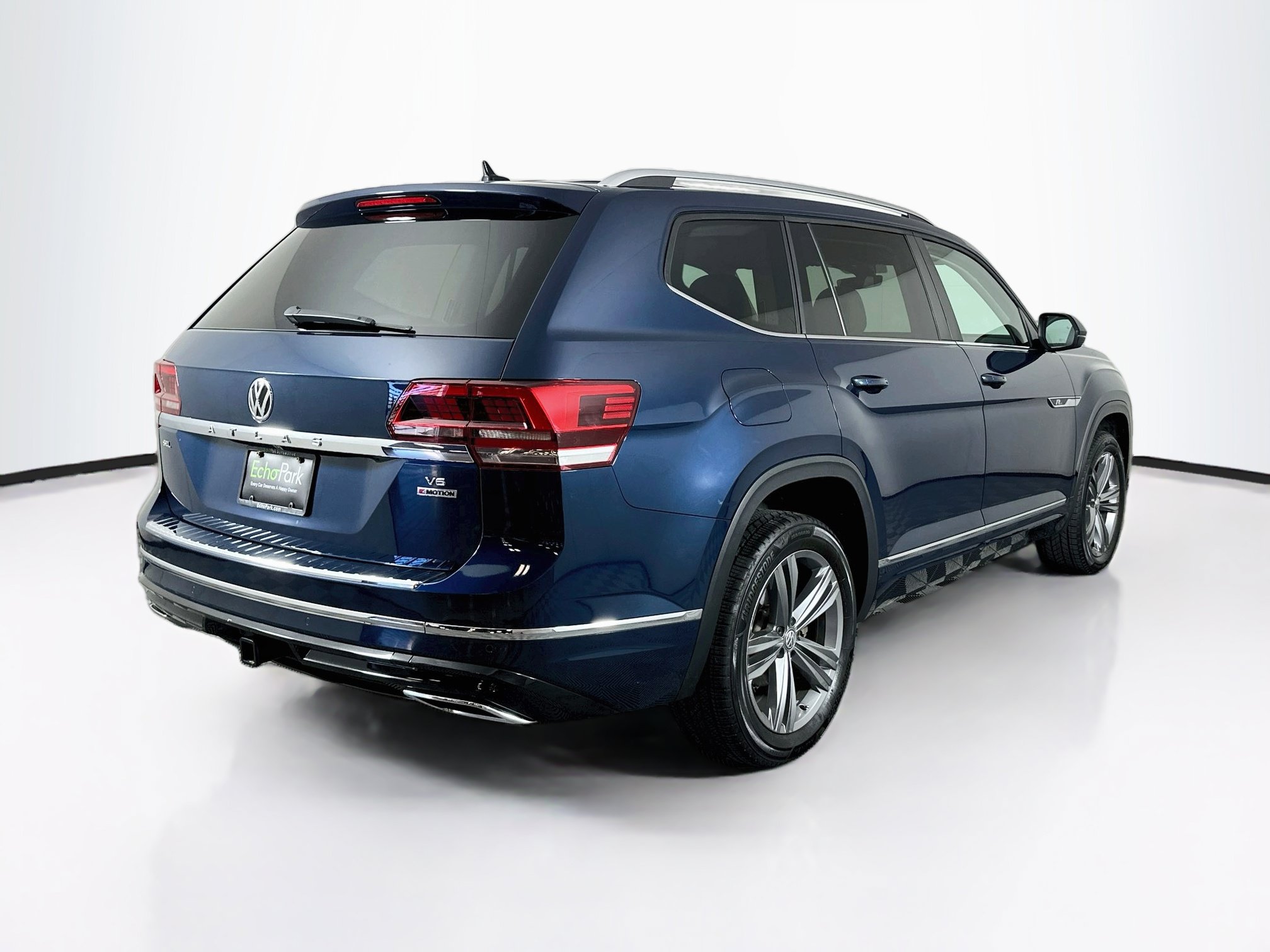 Used 2019 Volkswagen Atlas SEL R-Line AWD/4WD image 9