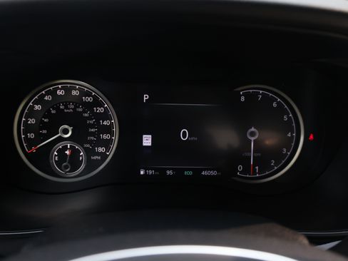 Used 2025 Genesis G70 2.5T RWD image 17