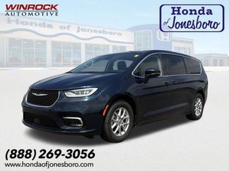 Used 2023 Chrysler Pacifica Touring-L FWD video 1
