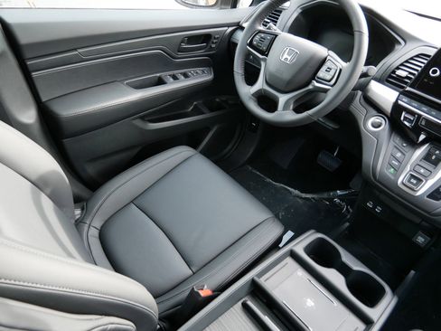 New 2026 Honda Odyssey EX-L image 9