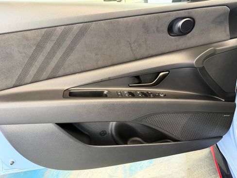 Used 2025 Hyundai Elantra N FWD image 11