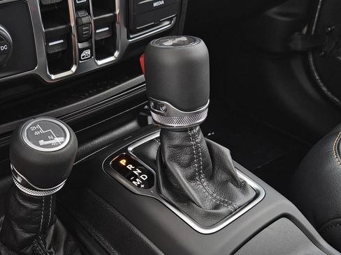 New 2025 Jeep Wrangler Unlimited Sahara image 14