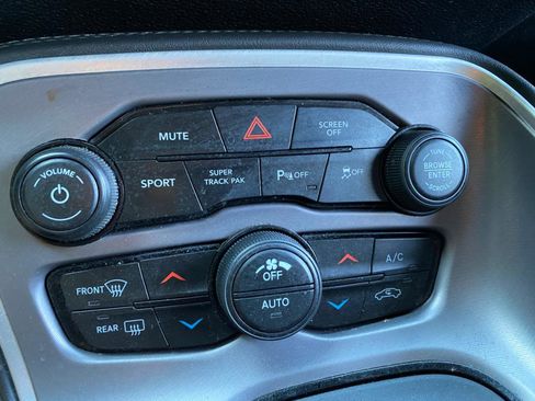 Used 2019 Dodge Challenger R/T image 57