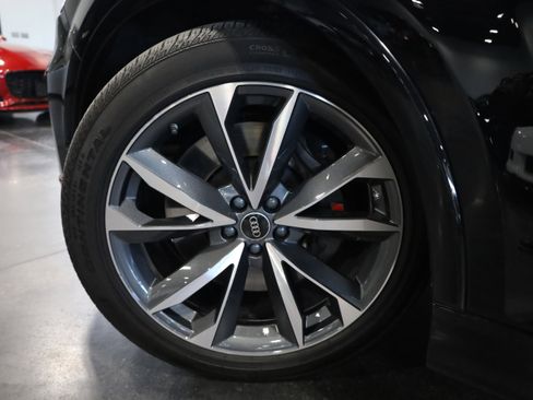 Used 2023 Audi SQ7 Prestige image 13