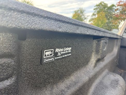 Used 2011 Chevrolet Silverado 2500 LT w/ Interior Plus Package image 19