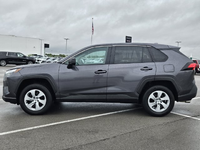 Used 2025 Toyota RAV4 LE FWD image 4