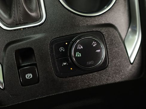 Used 2023 Chevrolet Traverse High Country w/ LPO, Floor Liner Package AWD/4WD image 18