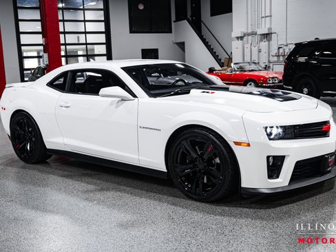 Used 2013 Chevrolet Camaro ZL1 image 7