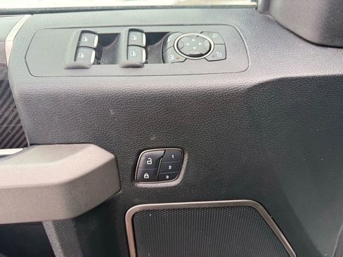 Used 2018 Ford F150 Raptor w/ Equipment Group 802A Luxury image 28