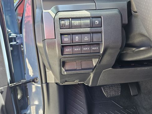 Used 2025 Toyota 4Runner TRD Off-Road AWD/4WD image 15