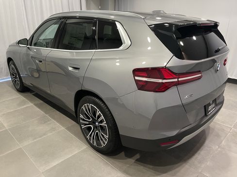 Used 2026 BMW X3 xDrive30 w/ Premium Package image 4