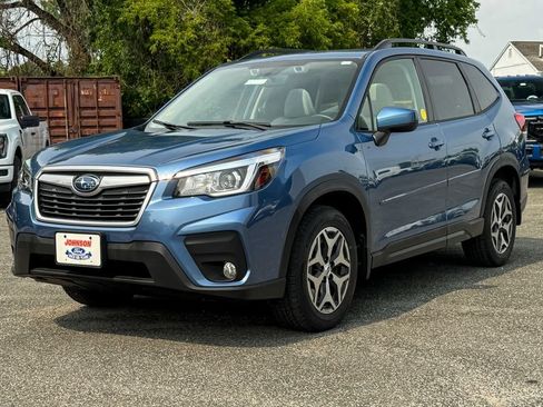Used 2020 Subaru Forester Premium AWD/4WD image 7