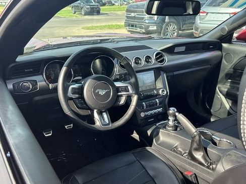 Used 2017 Ford Mustang GT Premium w/ GT Performance Package RWD image 14
