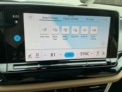 New 2026 Volkswagen Atlas Cross Sport SEL R-Line image 18