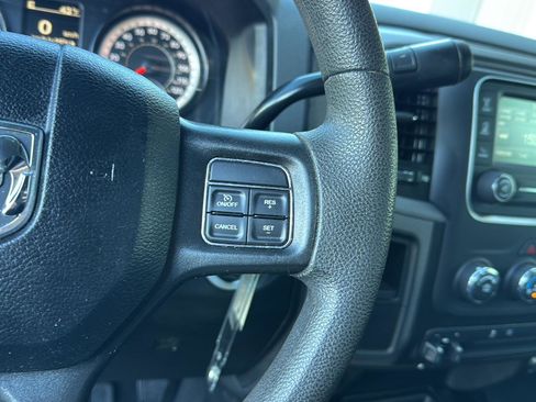 Used 2018 RAM 2500 Tradesman w/ Chrome Appearance Group image 19