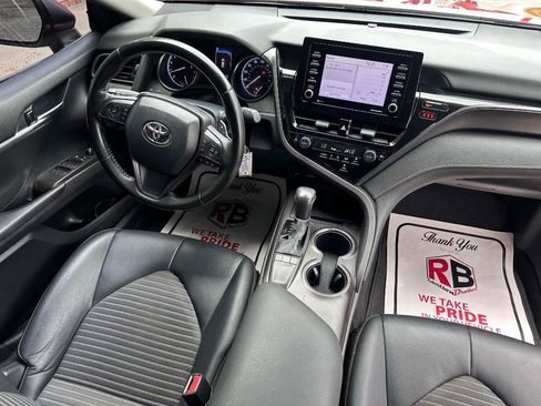 Used 2023 Toyota Camry SE FWD image 15