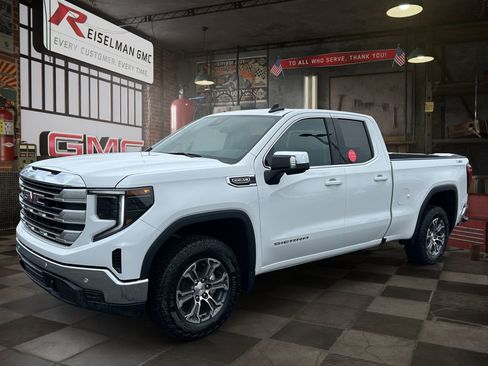 New 2026 GMC Sierra 1500 SLE w/ X31 Off-Road Package AWD/4WD image 1