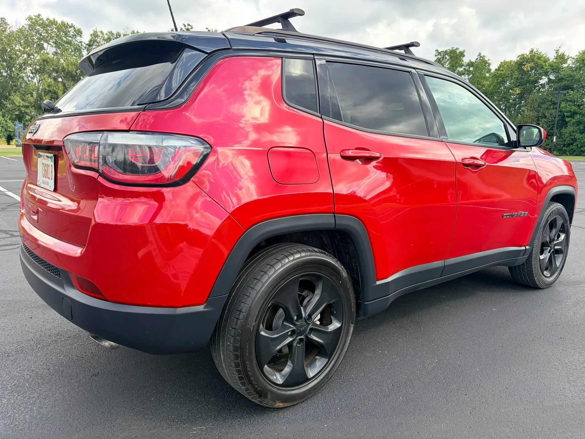 Used 2018 Jeep Compass Latitude w/ Popular Equipment Group FWD image 5