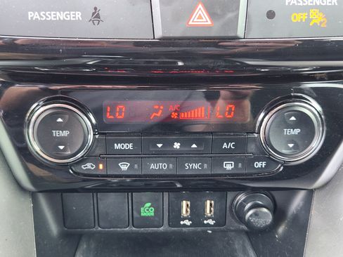 Used 2022 Mitsubishi Eclipse Cross FWD image 14