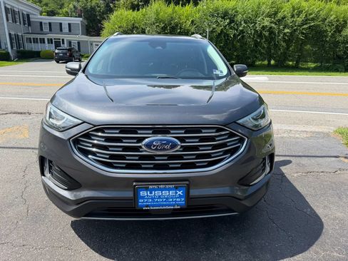 Used 2019 Ford Edge SEL w/ Equipment Group 201A AWD/4WD image 2