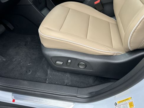 New 2027 Buick Enclave Preferred w/ Power Package AWD/4WD image 19