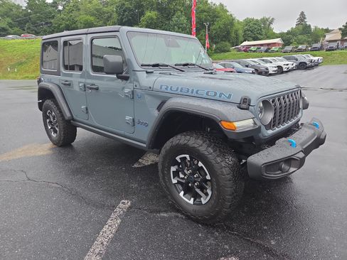 Certified 2025 Jeep Wrangler Unlimited Rubicon 4xe AWD/4WD image 1