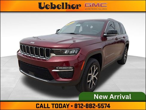 Used 2023 Jeep Grand Cherokee Limited w/ Trailer Tow Prep Group (B) AWD/4WD image 16