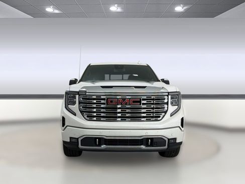 Used 2022 GMC Sierra 1500 Denali AWD/4WD image 5