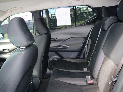 Used 2019 Nissan Kicks SV image 26