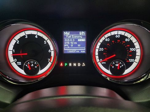 Used 2016 Dodge Grand Caravan R/T FWD image 23